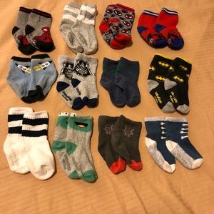 34 Gently Worn Gap Socks